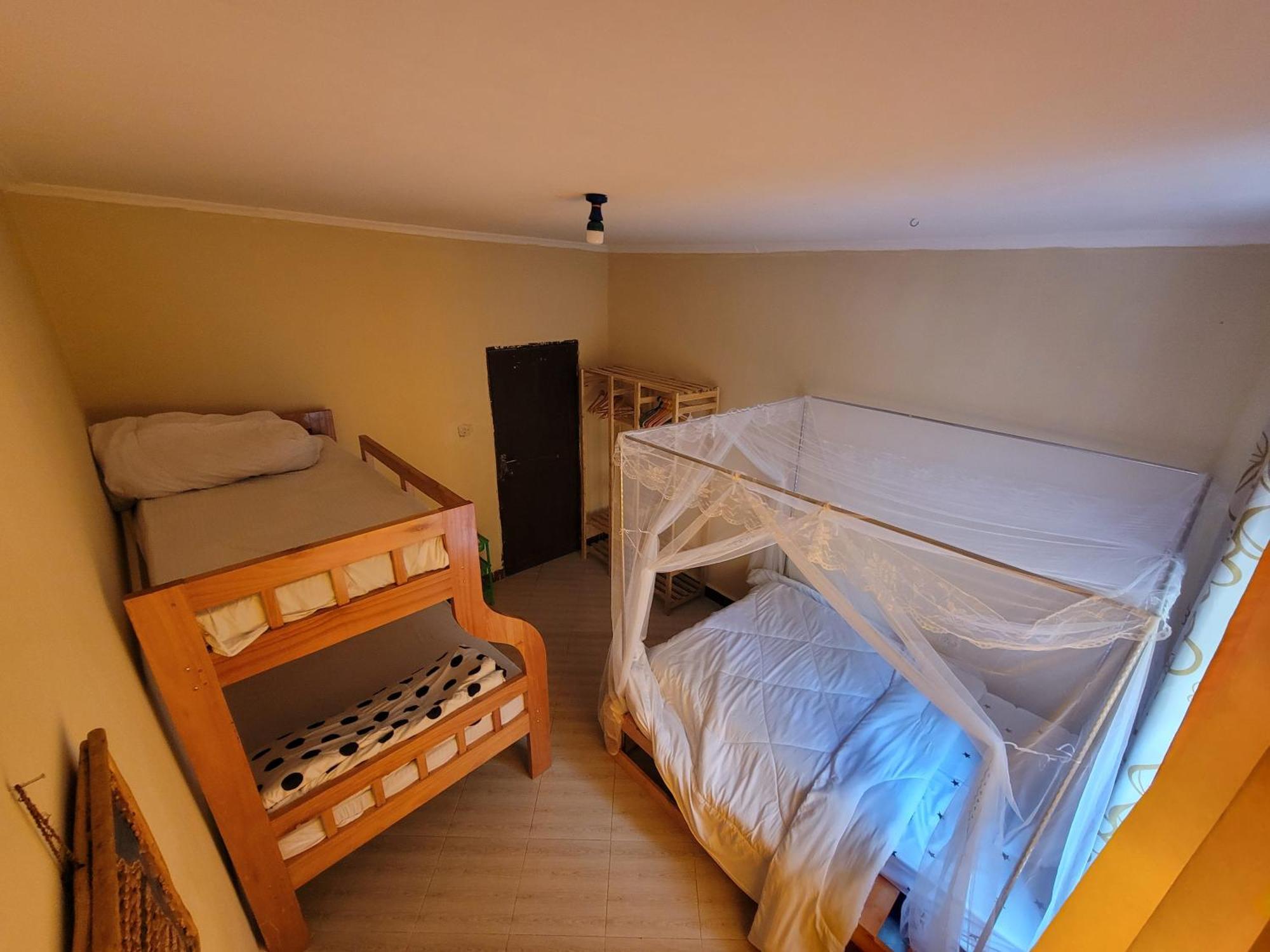 Safari Junction Backpackers Hostel Иринга Екстериор снимка