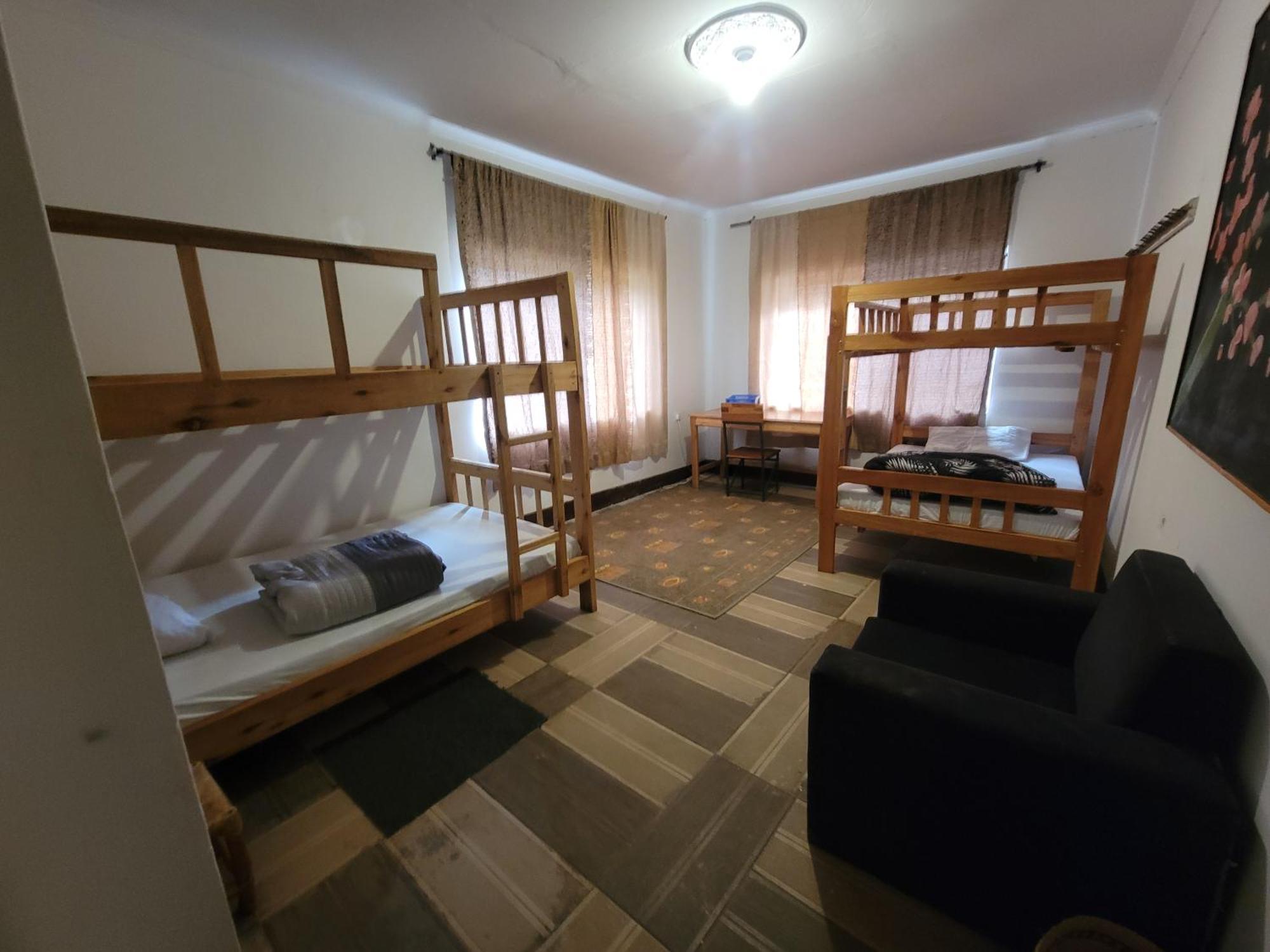 Safari Junction Backpackers Hostel Иринга Екстериор снимка