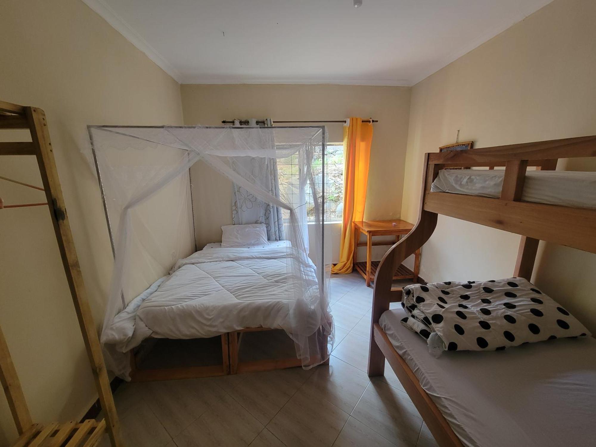 Safari Junction Backpackers Hostel Иринга Екстериор снимка