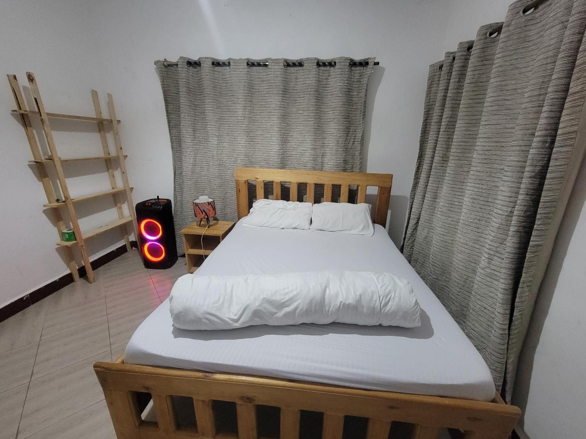 Safari Junction Backpackers Hostel Иринга Екстериор снимка